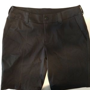 Lululemon Club women’s shorts Sz 8 black golf